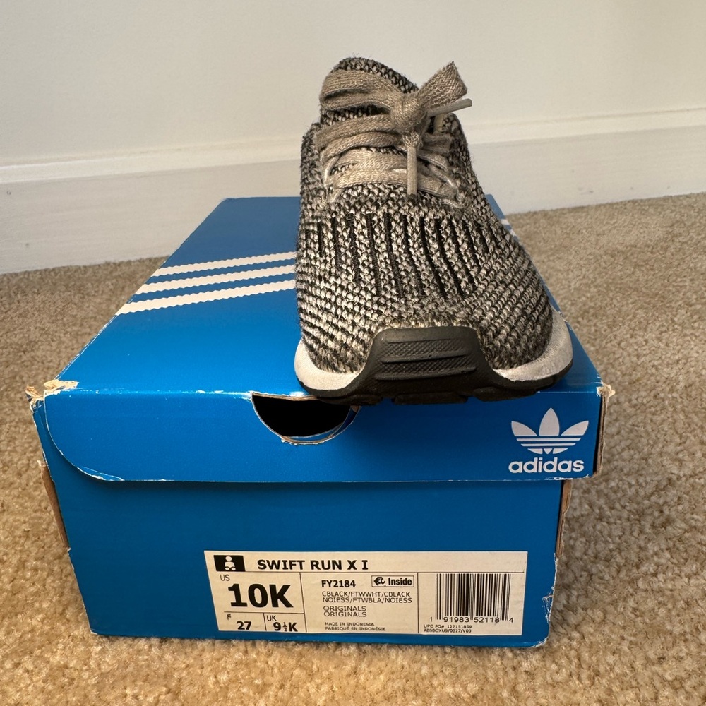 Adidas Swift Run X I Black and Gray Sneakers